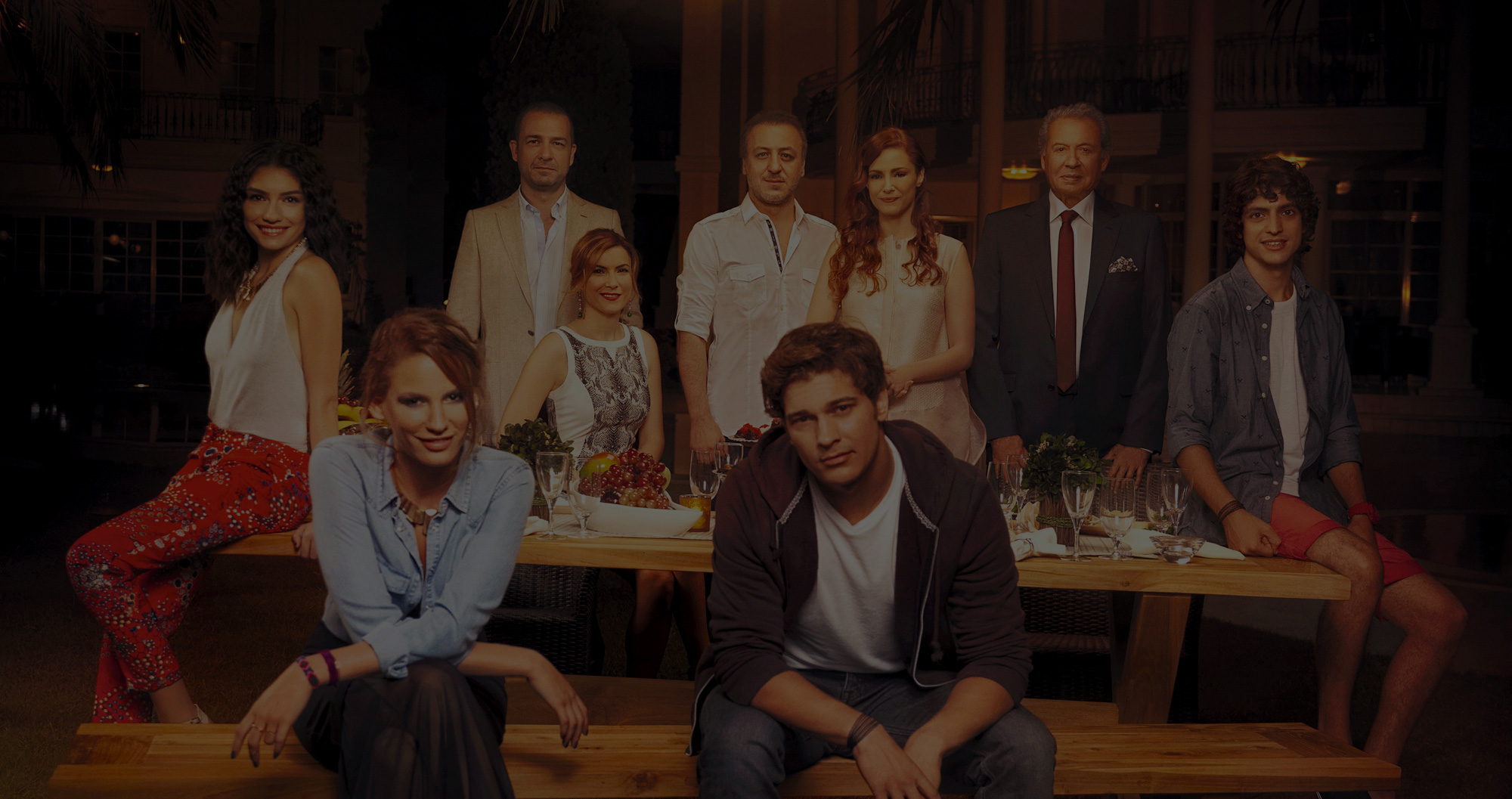 Medcezir Masa Sahnesi